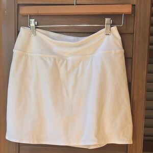 Beyond Yoga Classic White Apparel tennis skirt